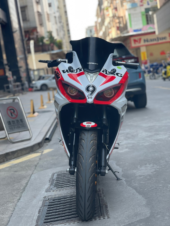 低价急售二手跑车摩托车F10 400cc...