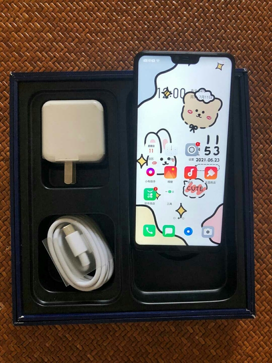 Oppor 15正品手机，几乎全新，只使用...