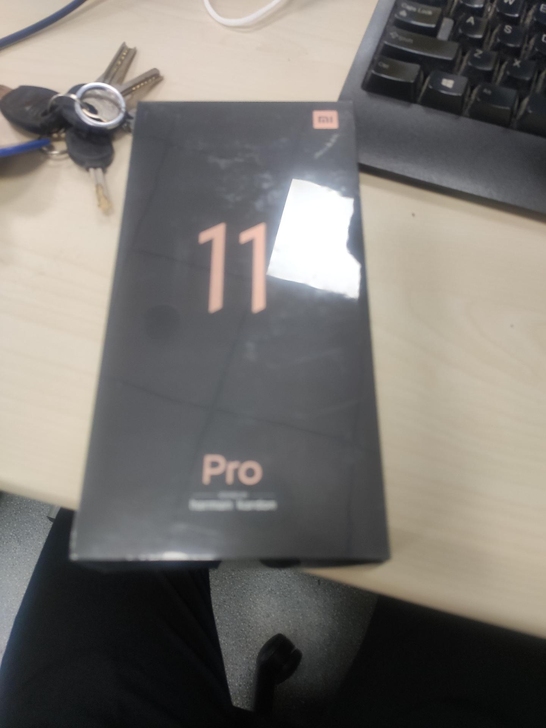 小米11pro 8+256 全新 ，还没拆...