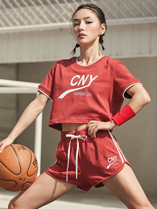 暴走萝莉运动套装