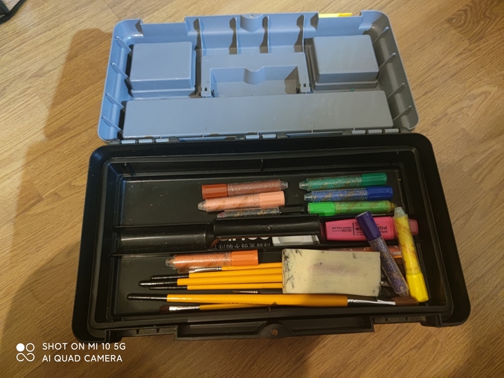 马利牌水粉颜料（带，画笔，调色板，水桶等工...