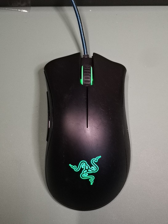 雷蛇炼狱蝰蛇标准版，6400dpi更换全新...