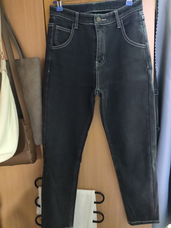 实体店购买 烟灰色高腰加绒裤子