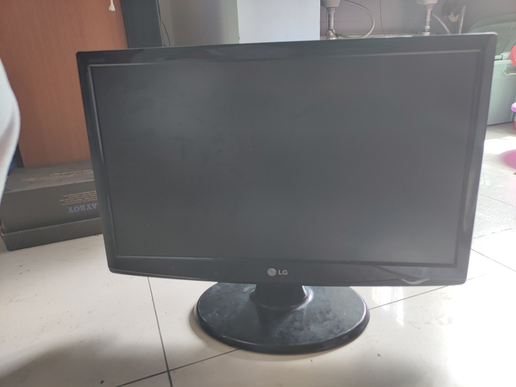 LG1080p显示器