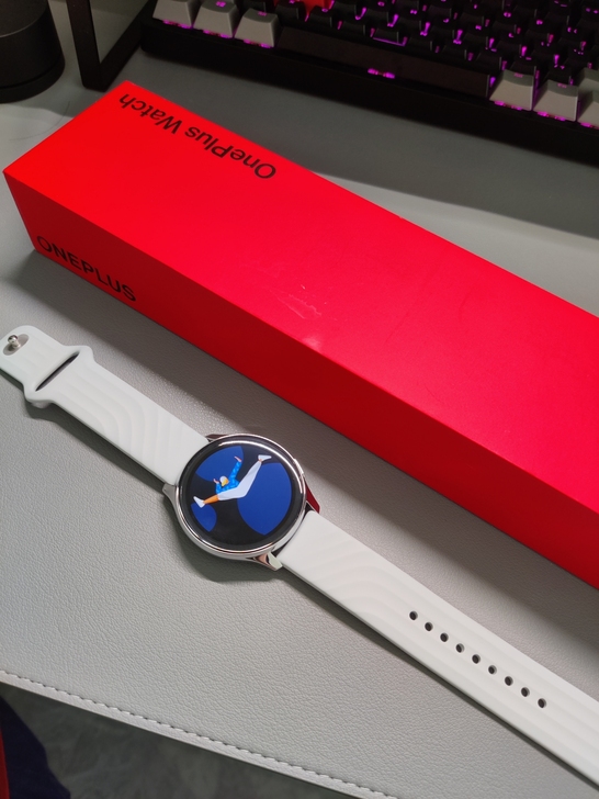 一加手表，oneplus watch，月银...