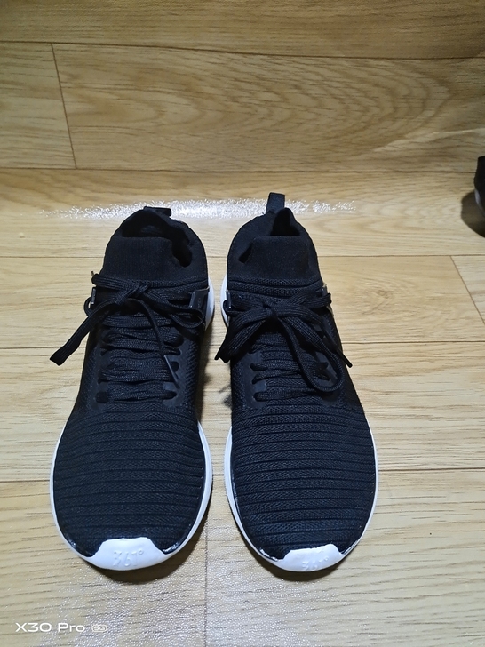 361##amp；deg； 42码 运动鞋