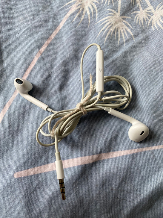 二手适用于苹果的耳机，6s以下机型都能用，...