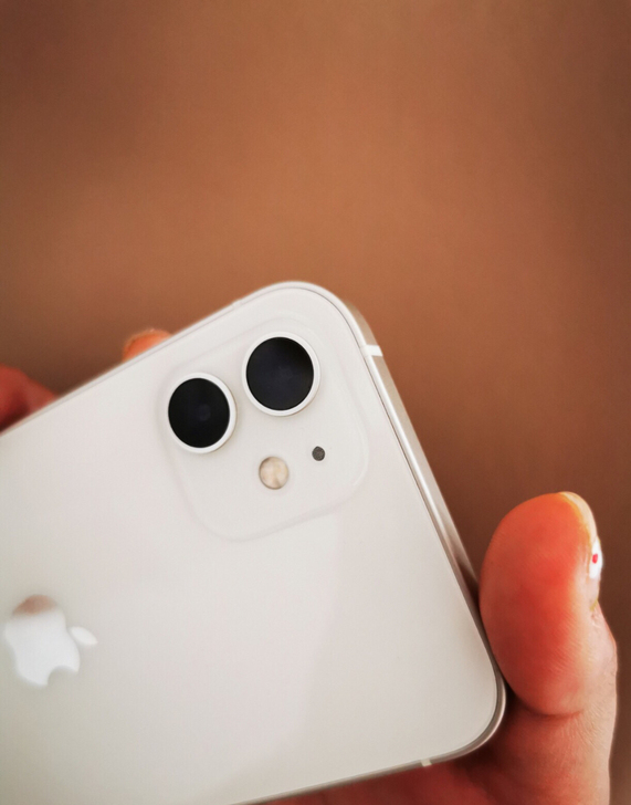iPhone 12  白色128G 正品国...