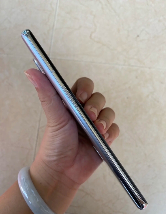 一加9pro，全网5G，12G+256G，...