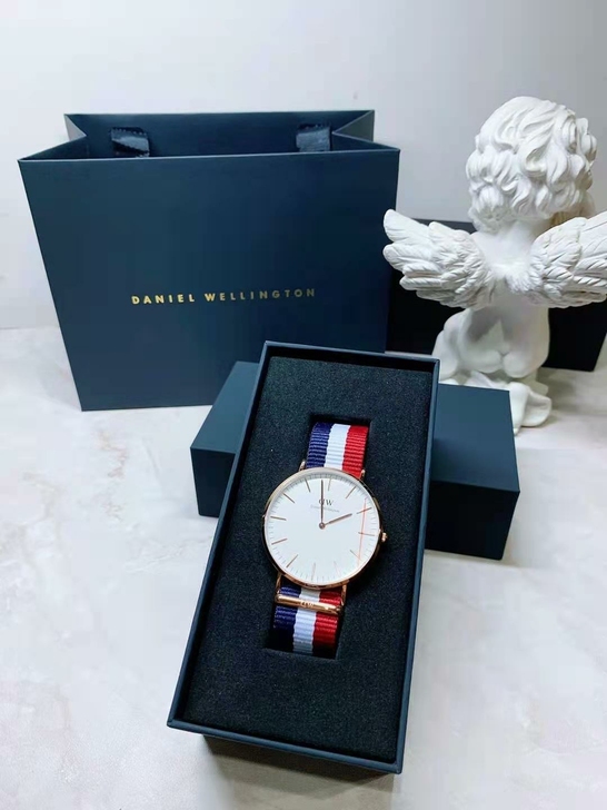 闲置DW丹尼尔惠灵顿dw手表男情侣表名牌时...