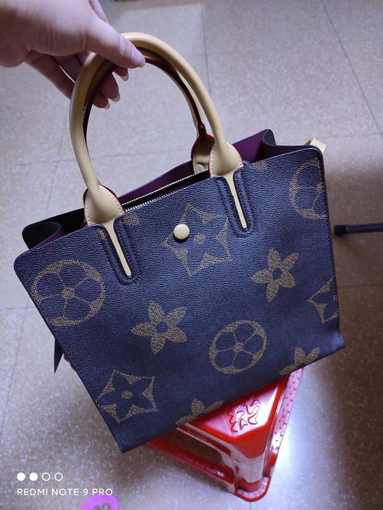 高品质新款韩版时尚简约大牌洋气托特包大容量...