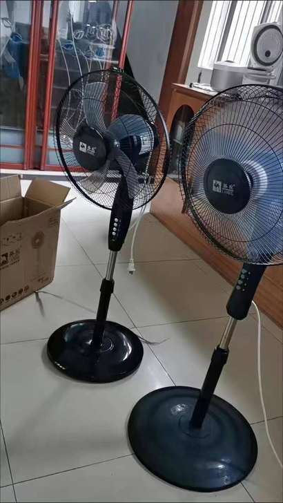 店铺不做了,处理20台落地扇电风扇摇头落地...