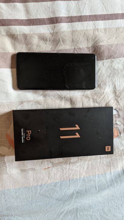 小米11pro 8+266 黑色 9成新