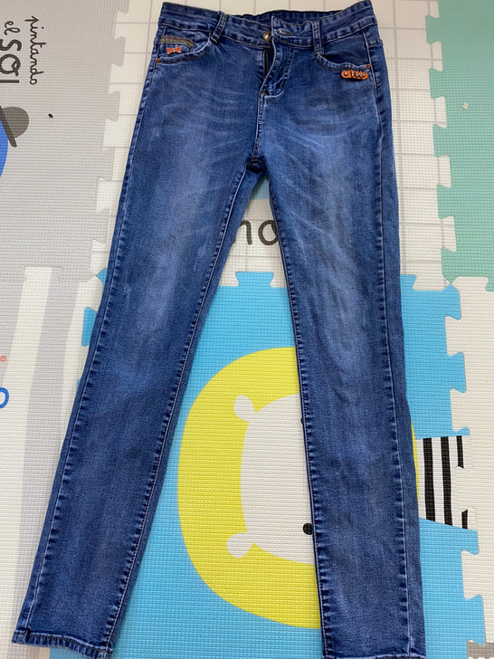 实体店买的两条牛仔裤