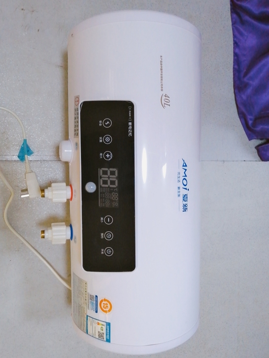 夏新品牌储水式电热水器 大屏幕触控板 40...