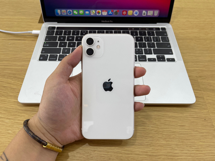 苹果11 64g国行三网通 无拆无修 成色...