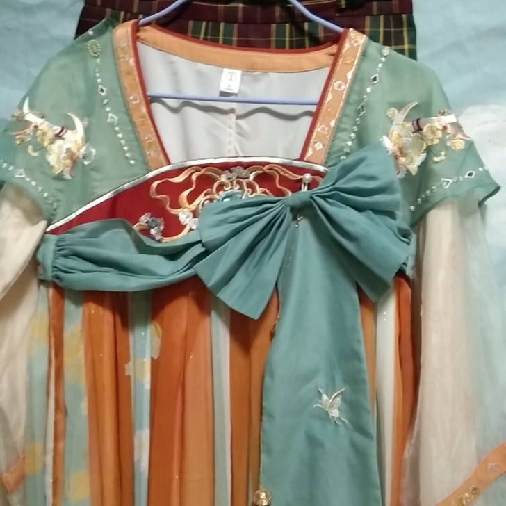 出十三余遇见神鹿全新隔衣仅试，吊牌售后卡袋...