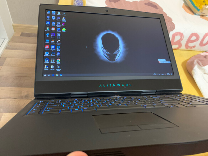 外星人笔记本17r5 1070 i7-87...