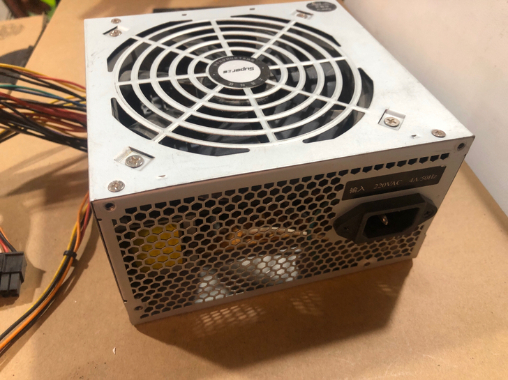 多彩上普350W电源。完好通用。直接拍包邮...
