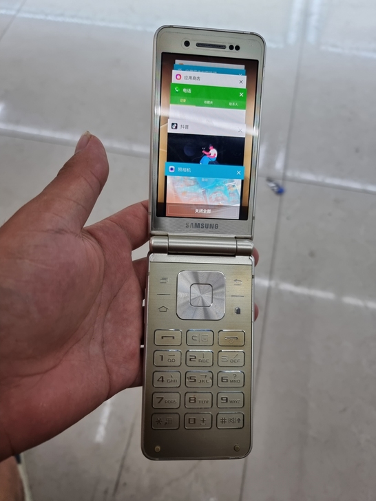 三星w2016 心系天下第八代智能翻盖手机...