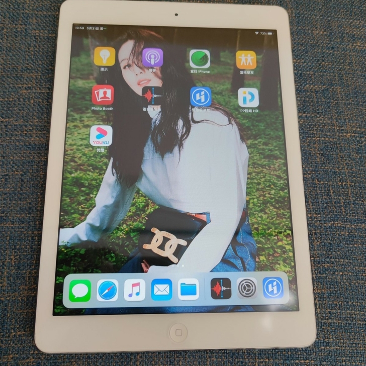 学生自用闲置低价卖一台平板ipad air...