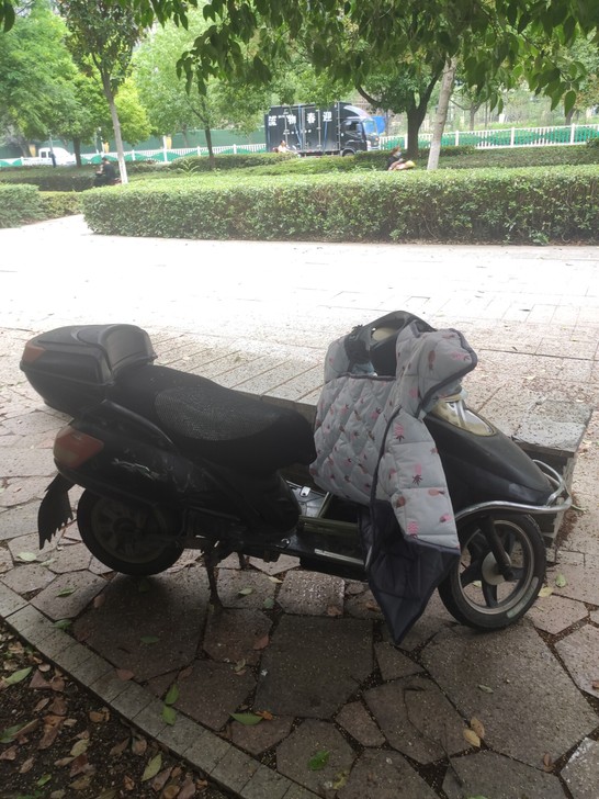 雅迪电动车