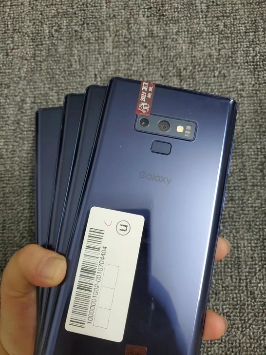 三星note9 日版单卡6+128g，屏幕...