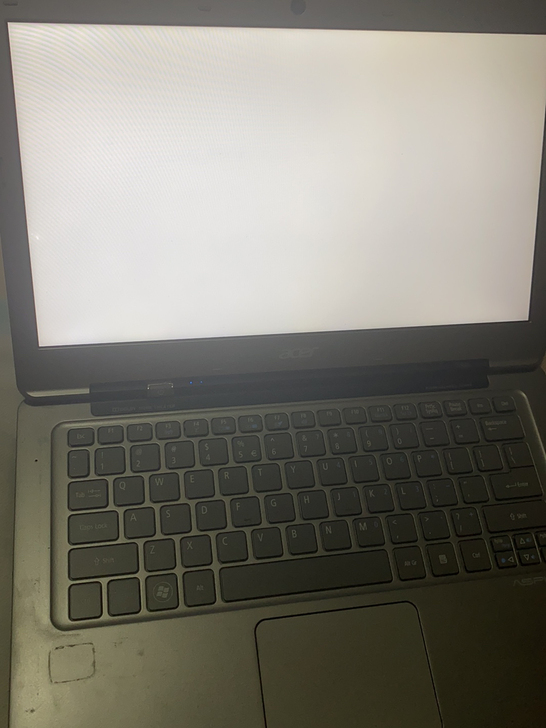 宏基非凡笔记本S3 超薄的i5处理器