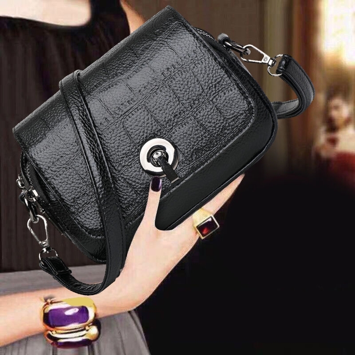 真皮质感2021新款包包女单肩斜挎包网红时...