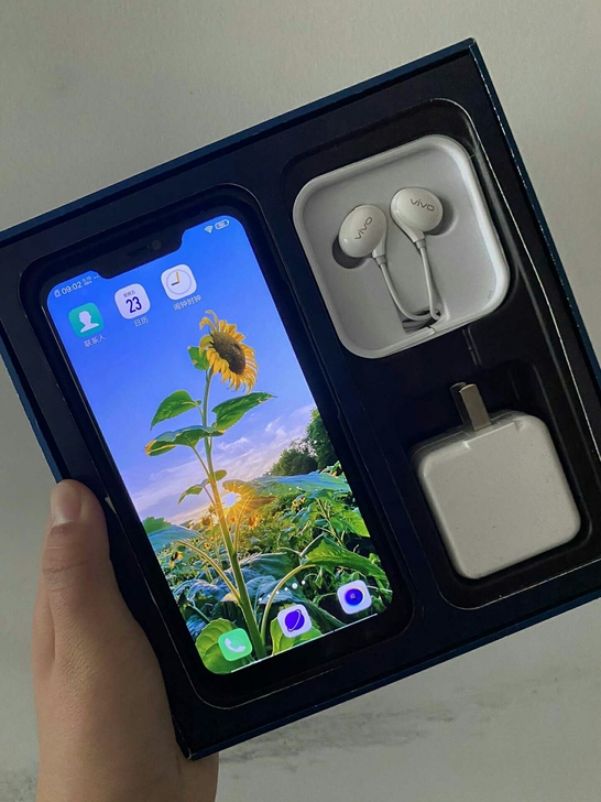 vivox21几乎全新的正版手机,只用了3...