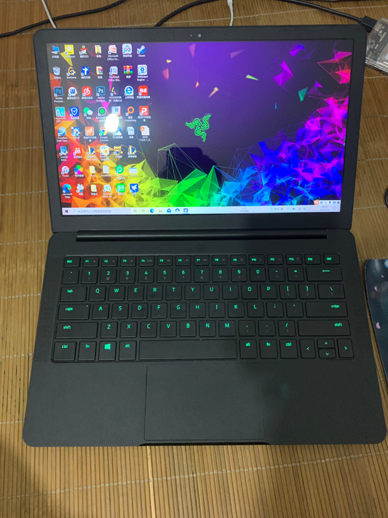 雷蛇笔记本 13.3寸 3K触摸屏 i7 ...