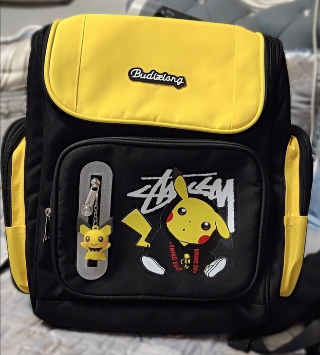 【开学季】便宜处理卡通书包小学生双肩包皮卡...