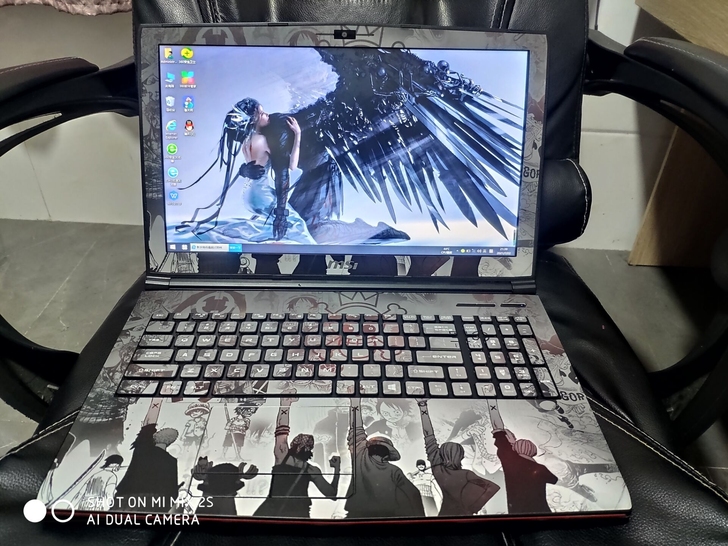 笔记本电脑微星高端游戏本跑分34万 关联雷...