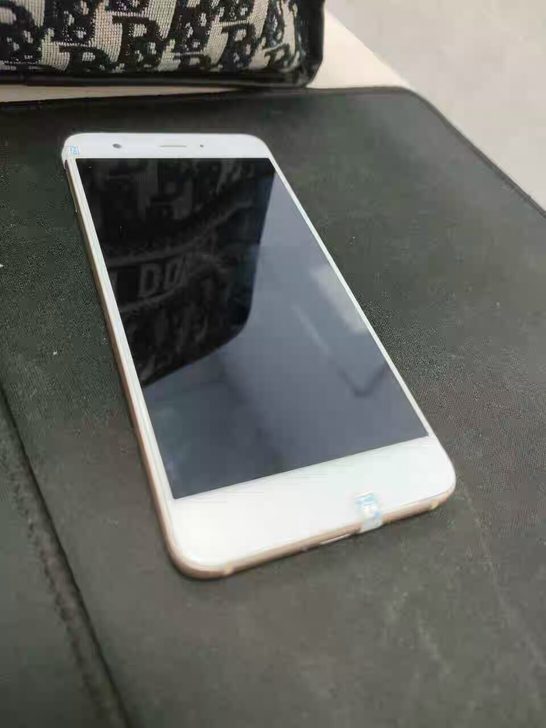 出闲置   我自己用的 华为nova手机