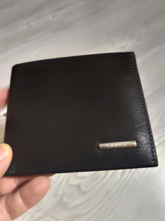 钱包，全新的，未使用过。