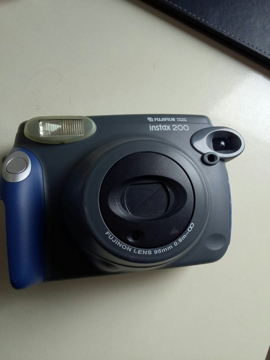 富士instax200一次成像相机