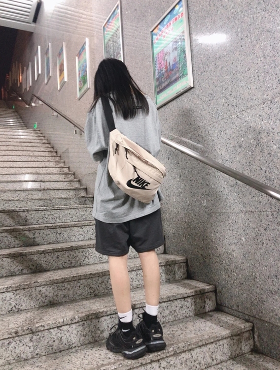 【捡漏捡漏】耐克Nike运动腰包男女胸包王...