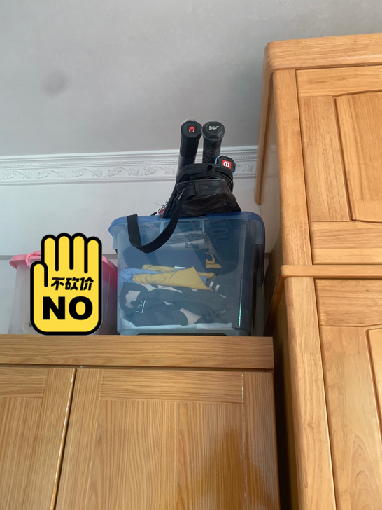 个人闲置几个网球拍可卖可换物！都是原装正品...