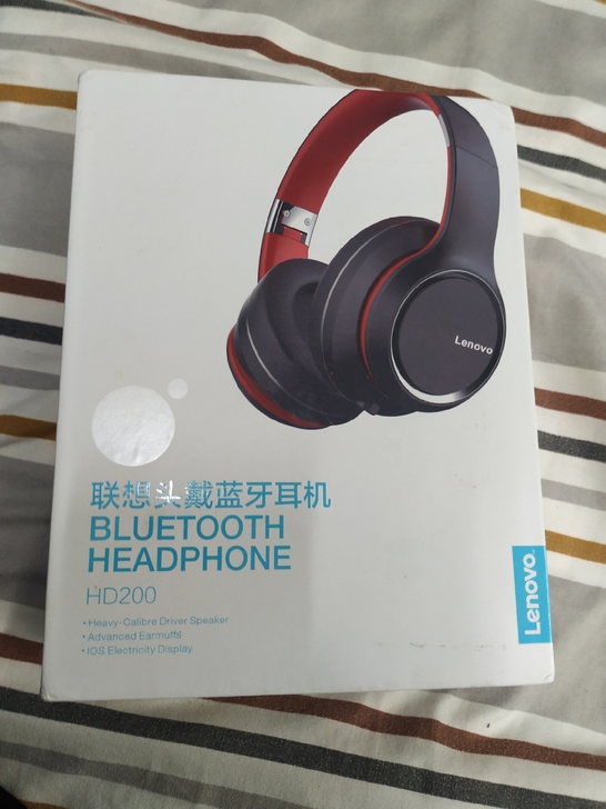 耳机100%全新,蓝牙或插线都可以!包装没...