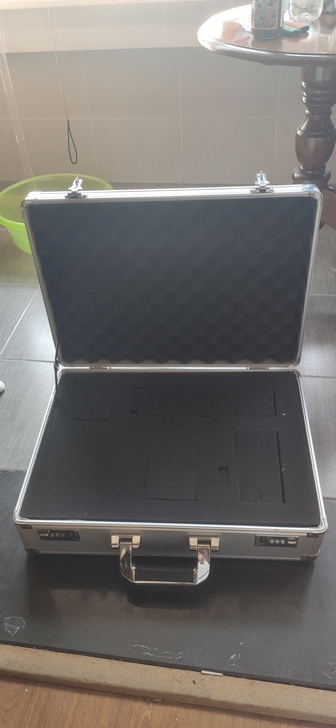 防震安全收纳单反相机箱子，女朋友不了解单反...