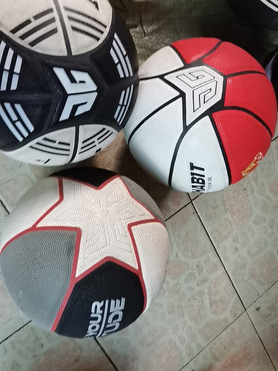 军哥篮球保正品保质量售后无忧，手感特好，重...