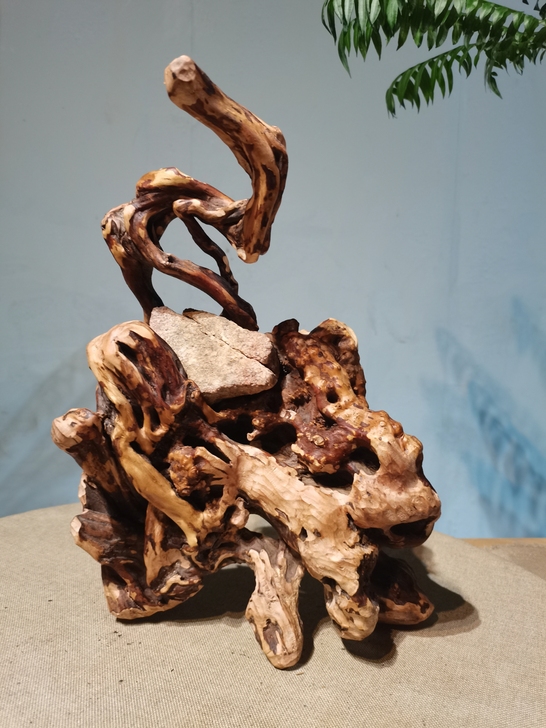 天然杜鹃根抱石摆件