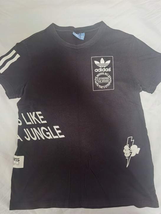 阿迪达斯 三叶草T恤 正品专柜购买