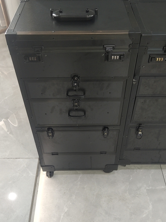 专业沙龙，美发工具箱