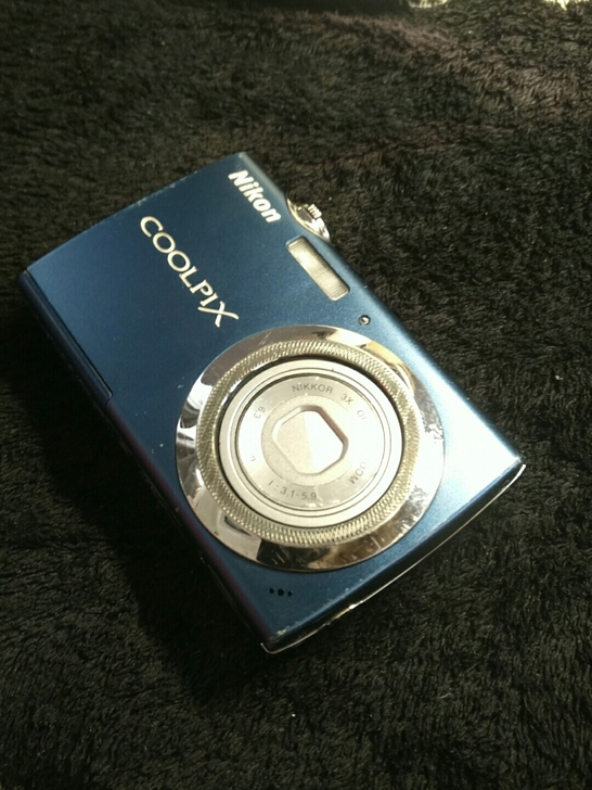 尼康COOLPIX s230数码相机，触摸...