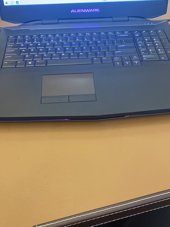 alienware 笔记本电脑经典M17X...