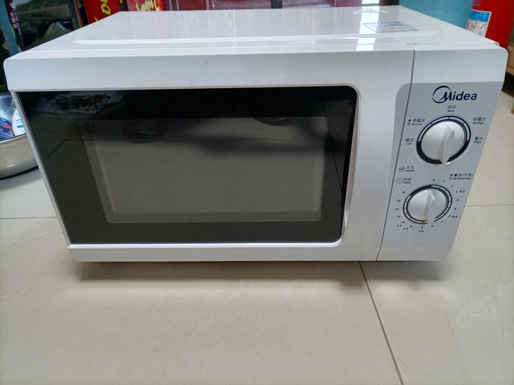 半新美的微波炉，M1-L213B白色，磁控...