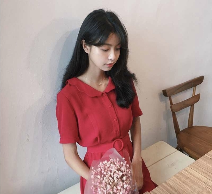 范智乔家的小红裙