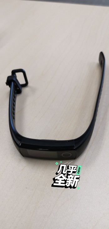 华为手环，只是开过包装，几乎没用过。