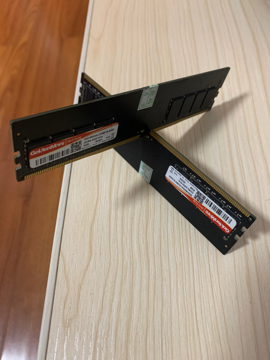 2根双8g，共16g ddr4 2400内...